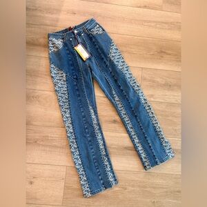 MUKZIN Jacquard Highrise Washed Relaxed Jeans Lace Embroidery NWT